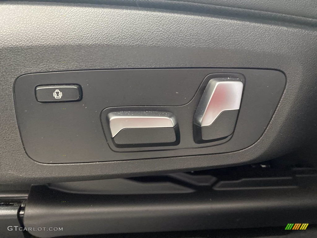 2020 X3 sDrive30i - Dark Graphite Metallic / Black photo #15