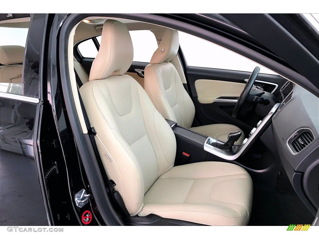 Beige Interior 2018 Volvo S60 T5 Inscription Photo #142095675