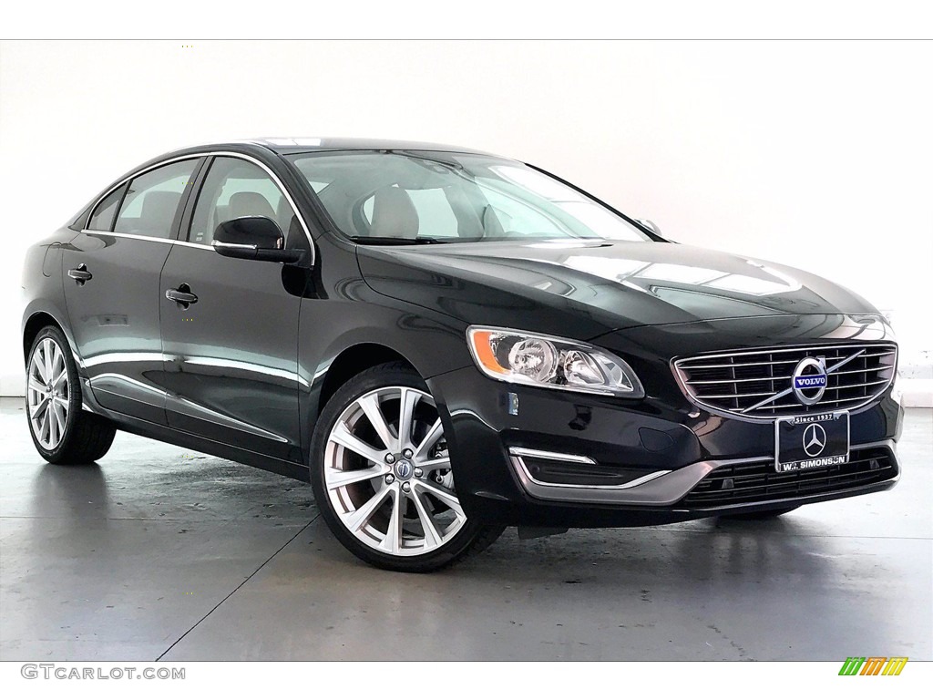 2018 Volvo S60 T5 Inscription Exterior Photos