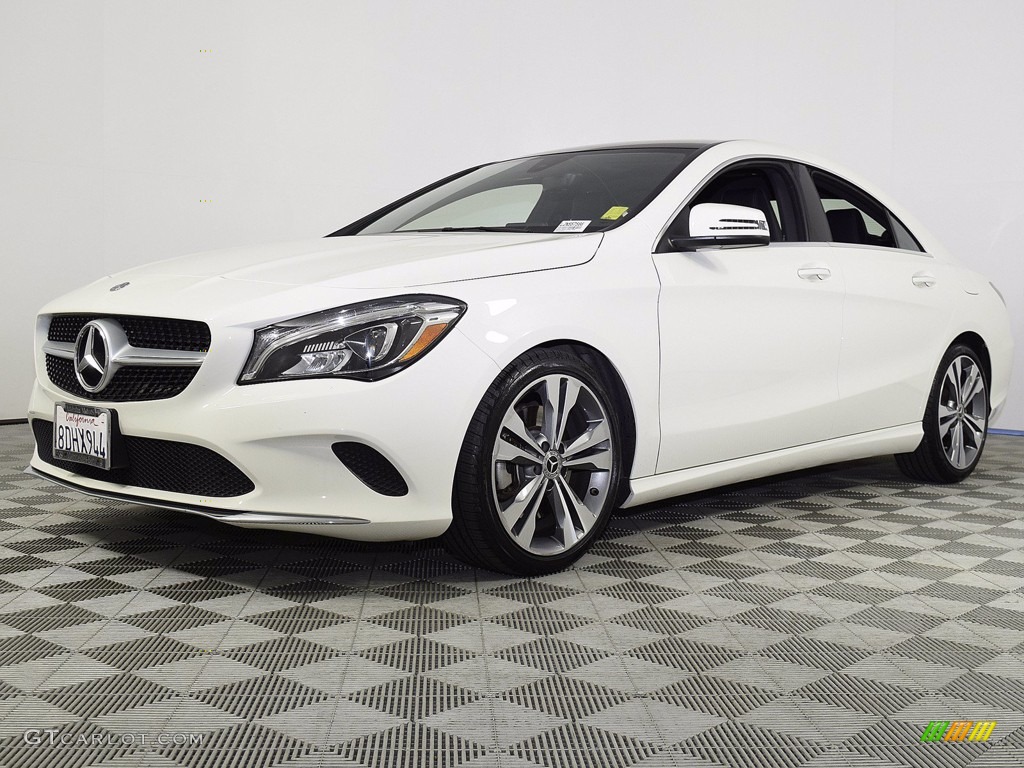 2018 CLA 250 Coupe - Cirrus White / Black photo #6