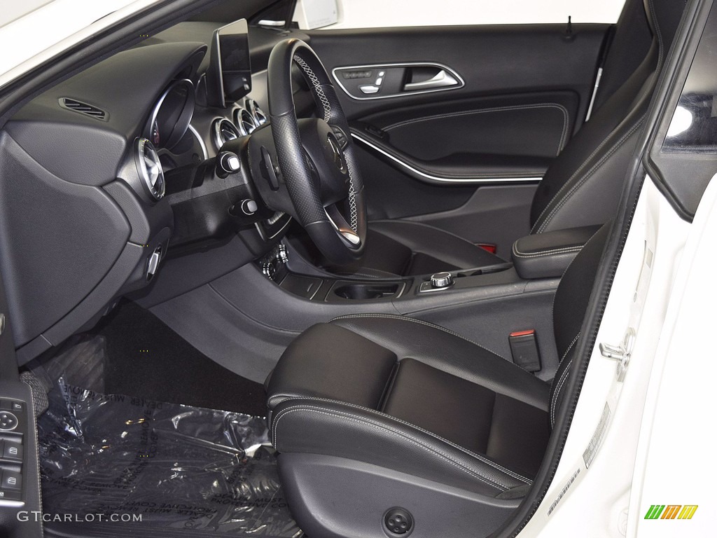 2018 CLA 250 Coupe - Cirrus White / Black photo #9