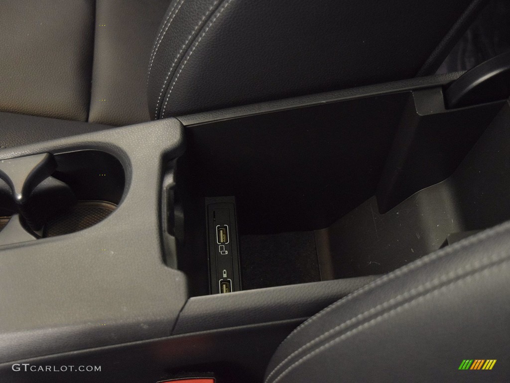 2018 CLA 250 Coupe - Cirrus White / Black photo #39