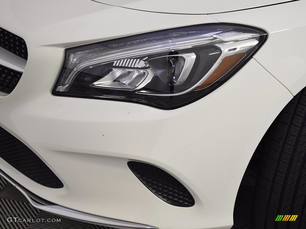 2018 CLA 250 Coupe - Cirrus White / Black photo #47