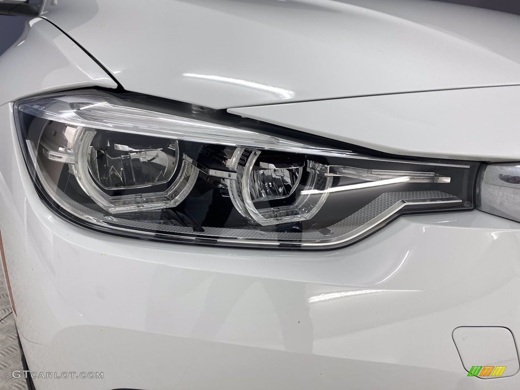 2018 3 Series 320i Sedan - Alpine White / Black photo #7