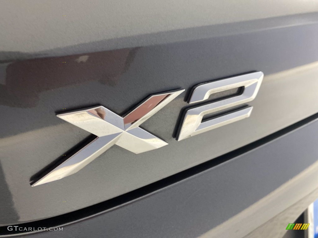 2018 X2 sDrive28i - Mineral Grey Metallic / Black photo #11
