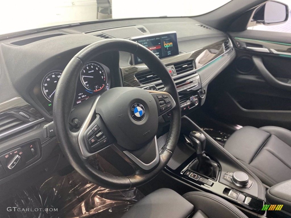 2018 X2 sDrive28i - Mineral Grey Metallic / Black photo #16