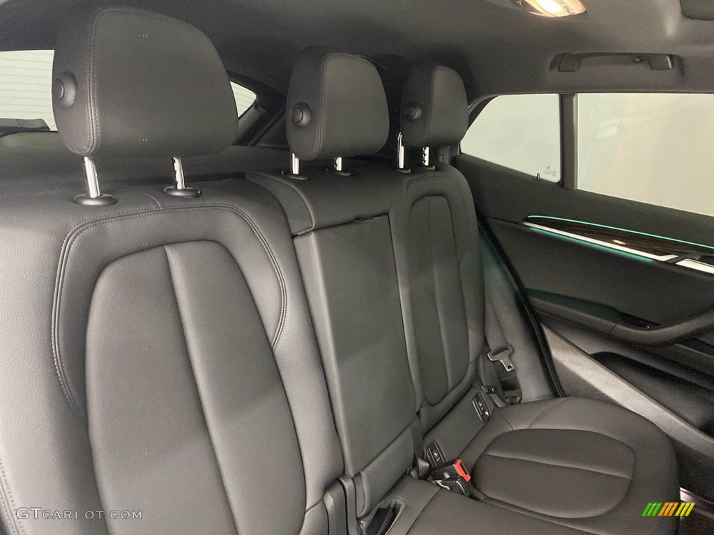 2018 X2 sDrive28i - Mineral Grey Metallic / Black photo #36