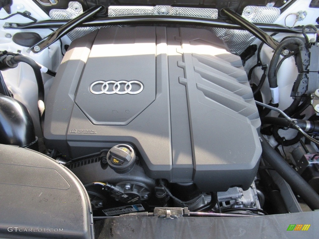 2021 Audi Q5 Premium quattro Engine Photos