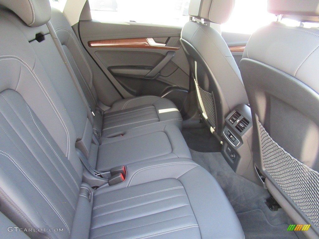 Black Interior 2021 Audi Q5 Premium quattro Photo #142101803