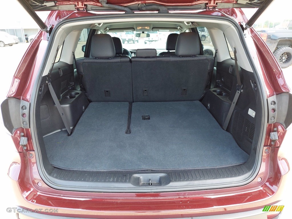 2016 Toyota Highlander LE Trunk Photo #142104146