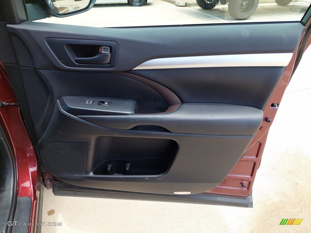 2016 Toyota Highlander LE Black Door Panel Photo #142104158