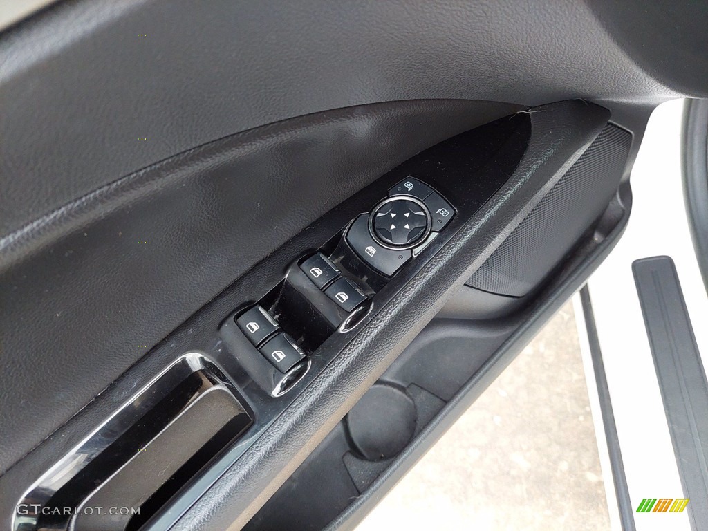 2015 Fusion SE - Oxford White / Charcoal Black photo #11