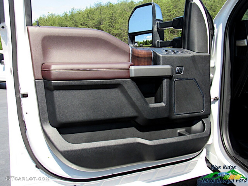 2017 F450 Super Duty Platinum Crew Cab 4x4 - White Platinum / Black/Brunello photo #12