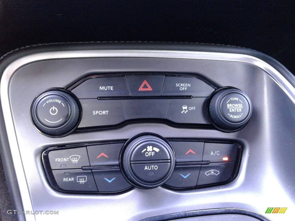 2020 Dodge Challenger SXT Controls Photo #142108920