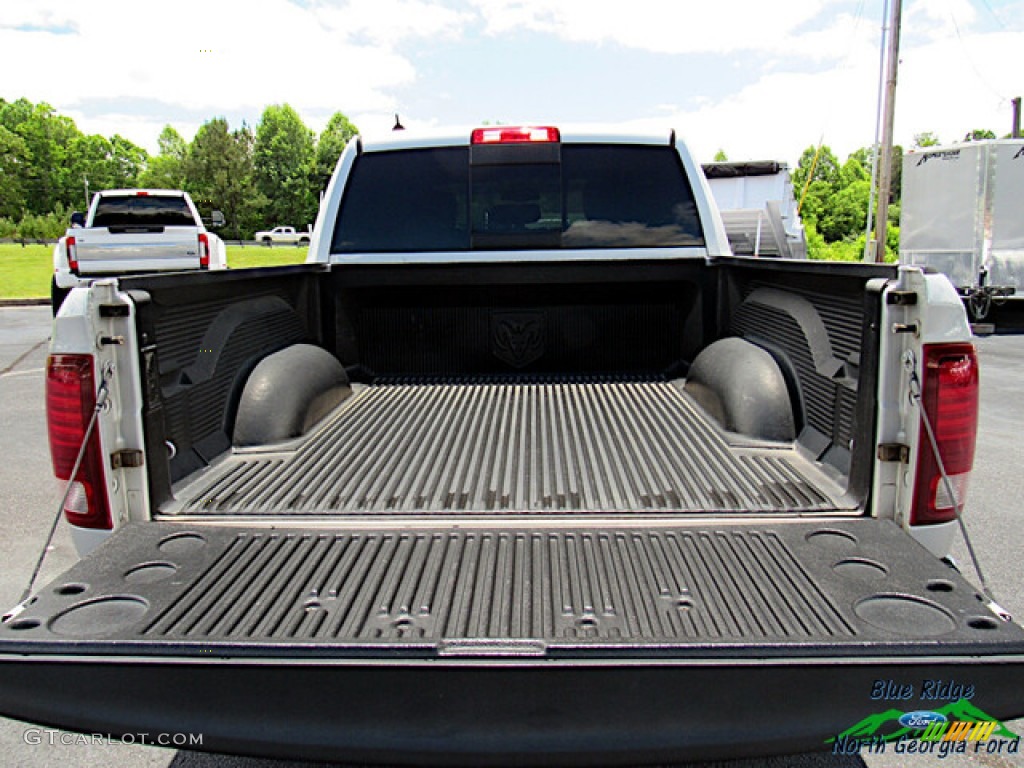 2014 1500 Sport Crew Cab 4x4 - Bright Silver Metallic / Black photo #10