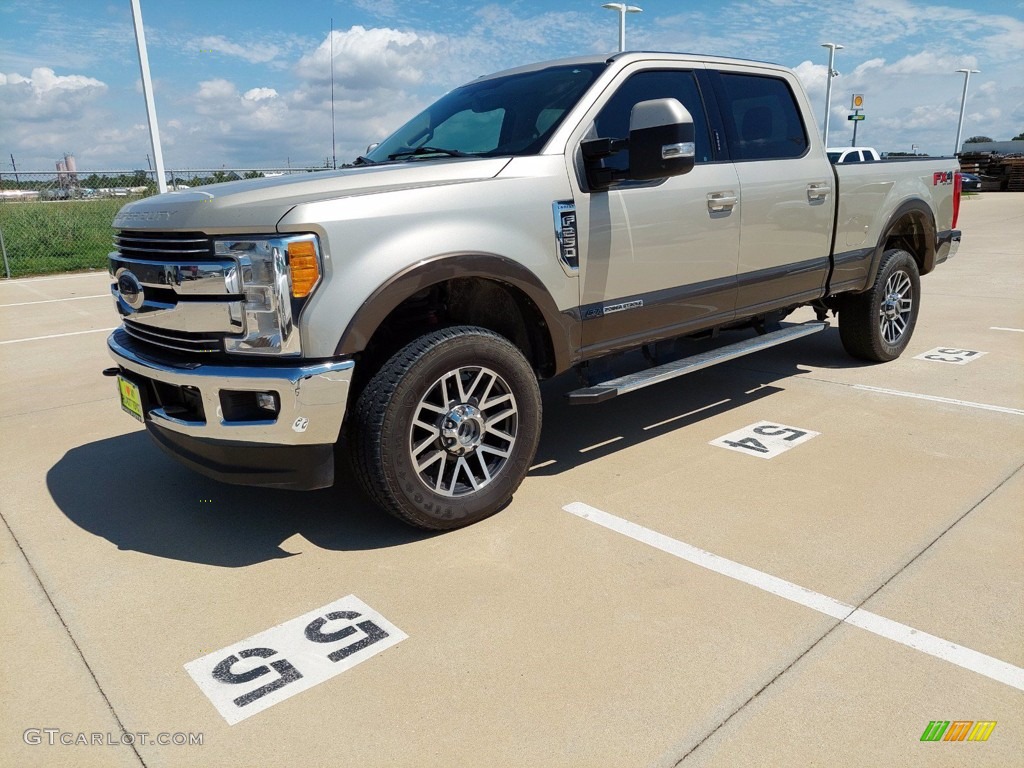 2017 F250 Super Duty Lariat Crew Cab 4x4 - White Gold / Camel photo #2