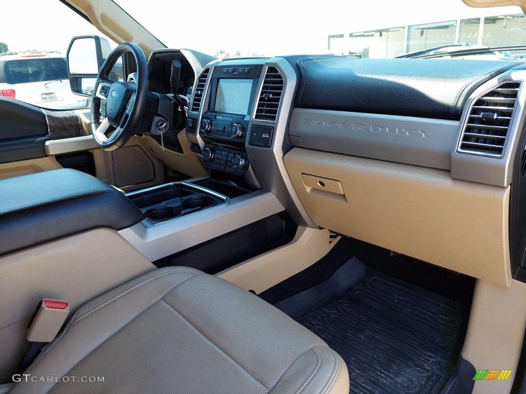 2017 F250 Super Duty Lariat Crew Cab 4x4 - White Gold / Camel photo #29