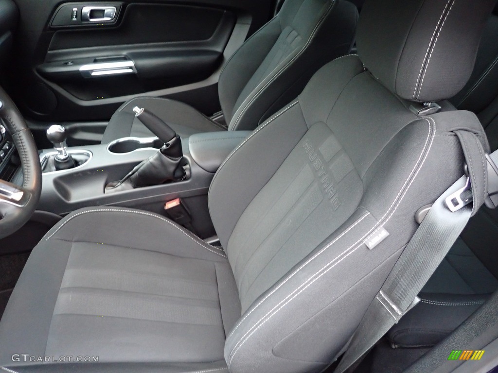 Ebony Interior 2019 Ford Mustang GT Fastback Photo #142116659