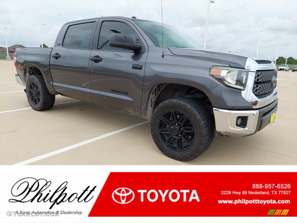 2018 Tundra SR5 CrewMax 4x4 - Cement / Black photo #1