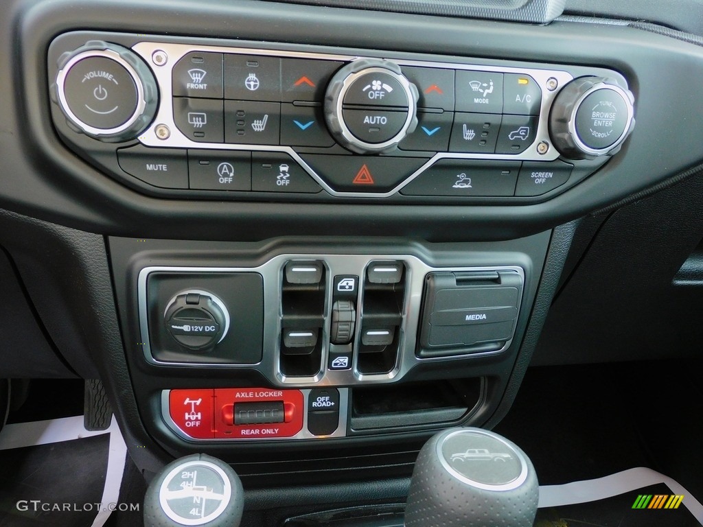 2021 Jeep Gladiator Mojave 4x4 Controls Photo #142120394