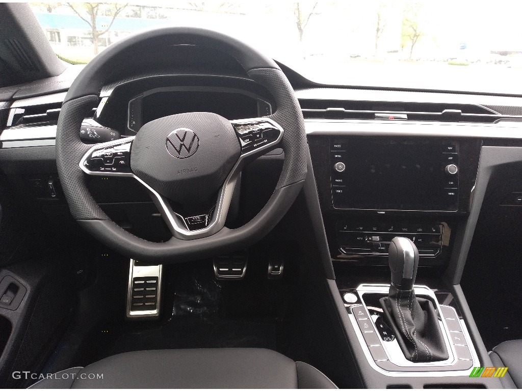 2021 Volkswagen Arteon SEL R-Line 4Motion Dashboard Photos