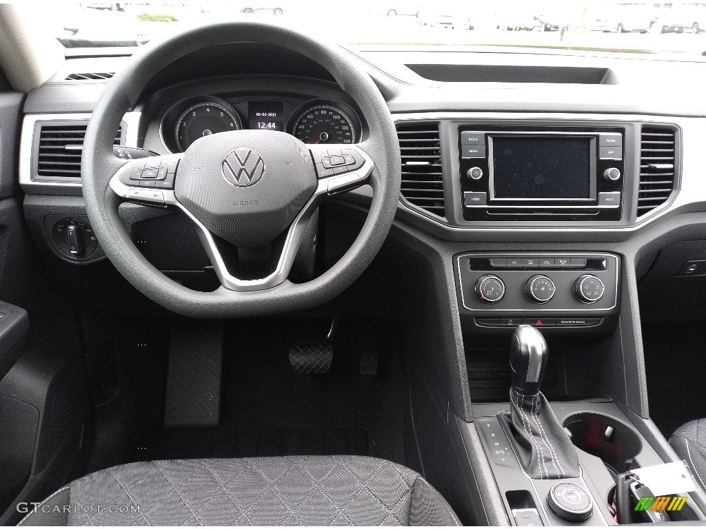 2021 Volkswagen Atlas S 4Motion Dashboard Photos