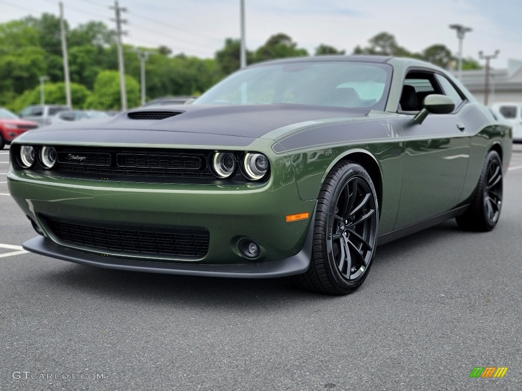 F8 Green Dodge Challenger