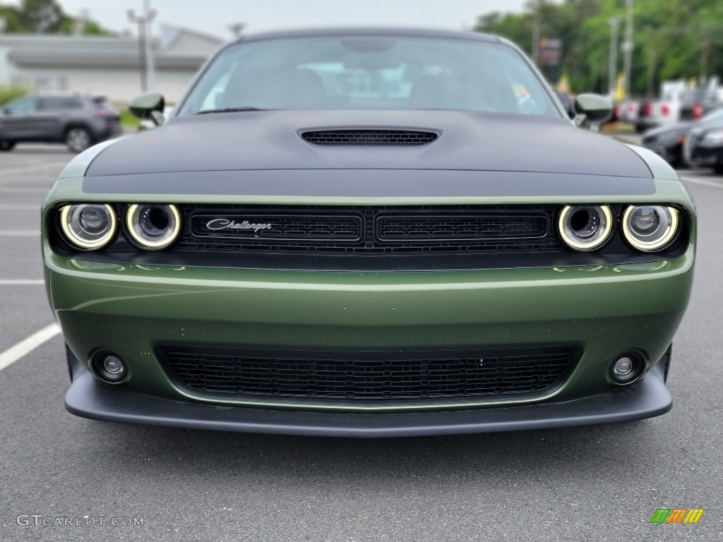 2021 Challenger T/A - F8 Green / Black photo #2