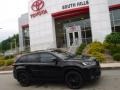 2019 Midnight Black Metallic Toyota Highlander SE AWD  photo #2