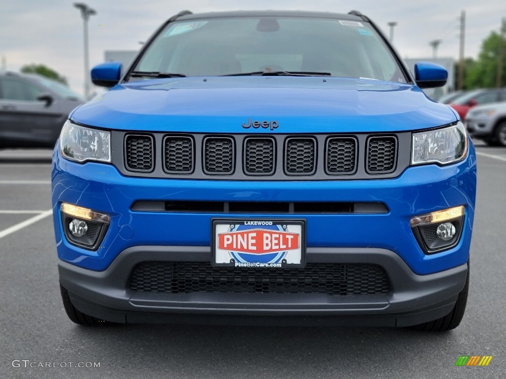 2021 Compass Latitude 4x4 - Laser Blue Pearl / Black photo #2