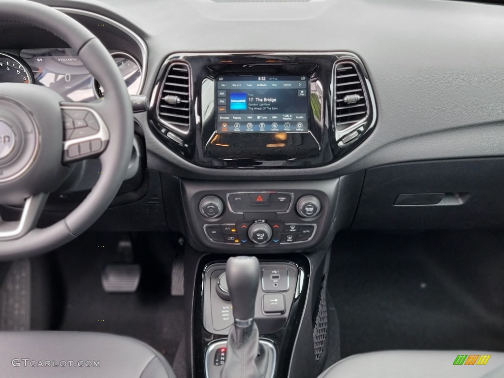 2021 Compass Latitude 4x4 - Laser Blue Pearl / Black photo #7