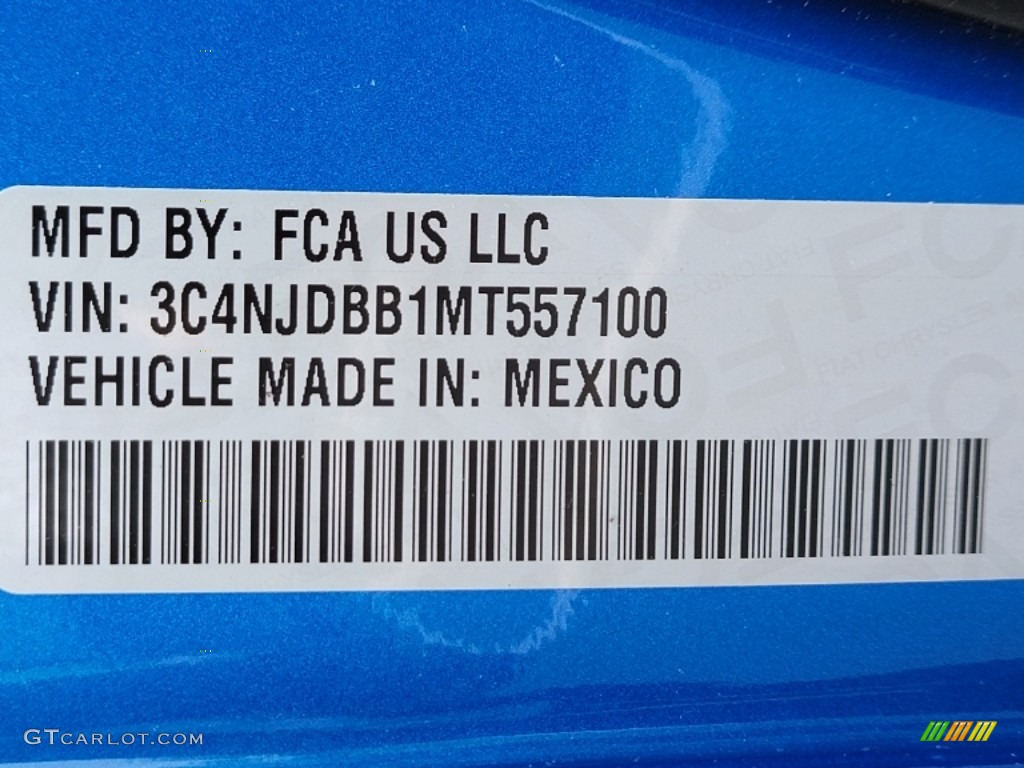2021 Compass Latitude 4x4 - Laser Blue Pearl / Black photo #10