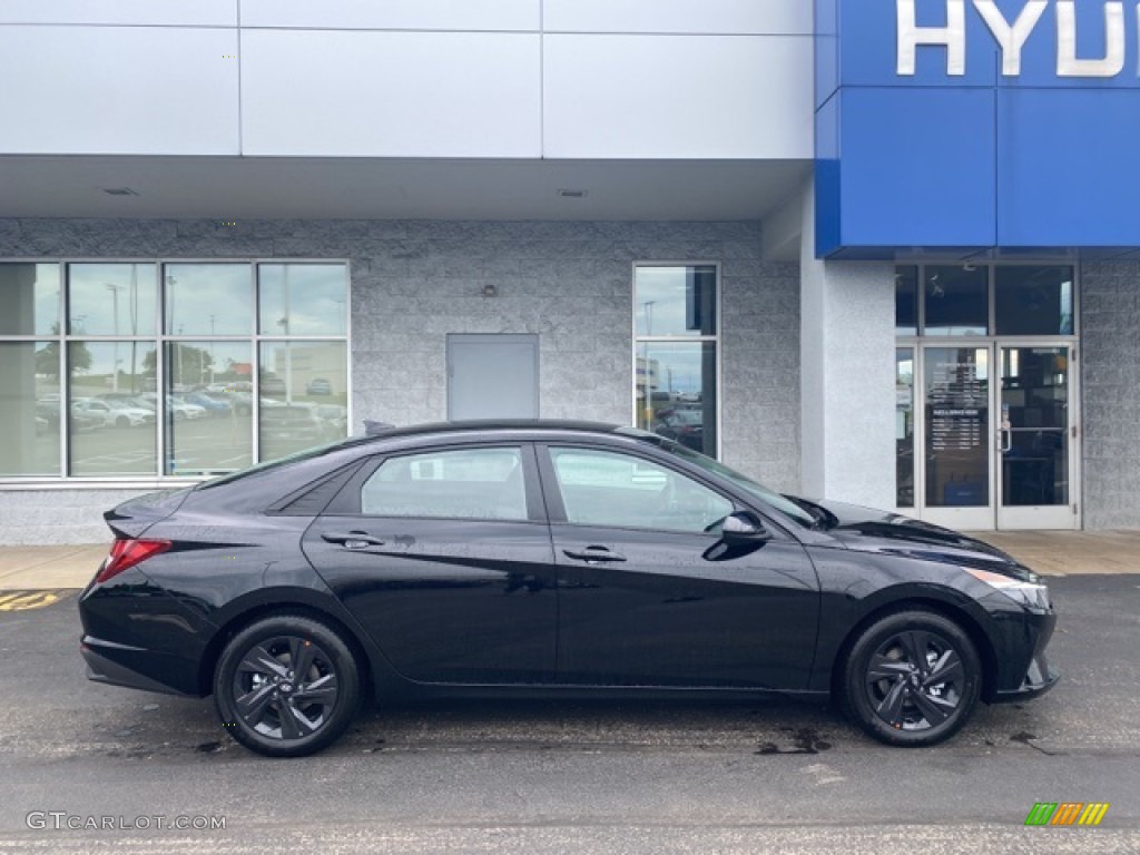 2021 Elantra SEL - Phantom Black / Black photo #2