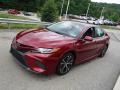 2018 Ruby Flare Pearl Toyota Camry SE  photo #13