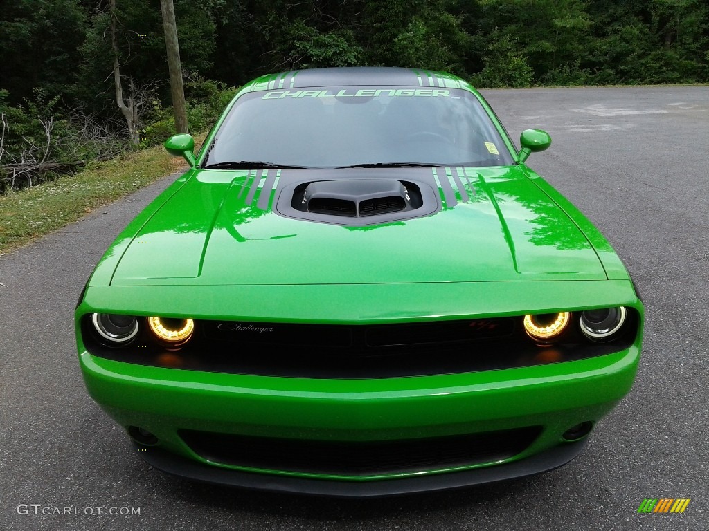 2017 Challenger R/T Shaker - Green Go / Black photo #4