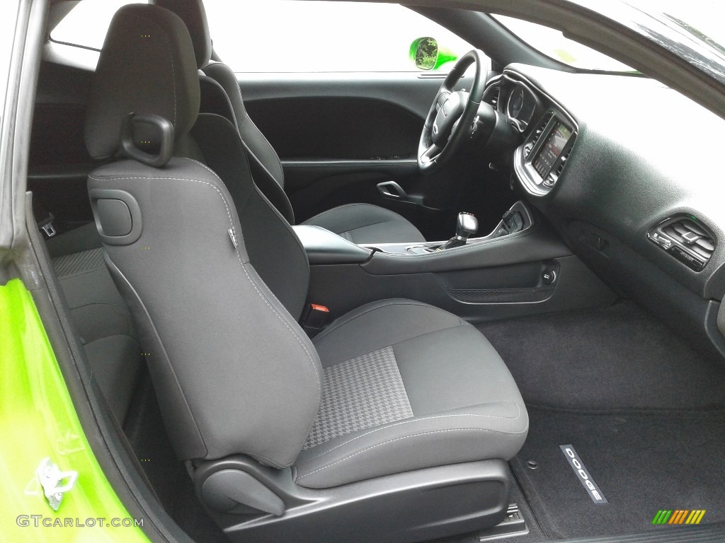 2017 Dodge Challenger R/T Shaker Front Seat Photo #142126968