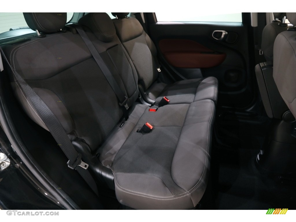 2014 500L Trekking - Nero (Black) / Black/Marrone (Black/Brown) photo #16