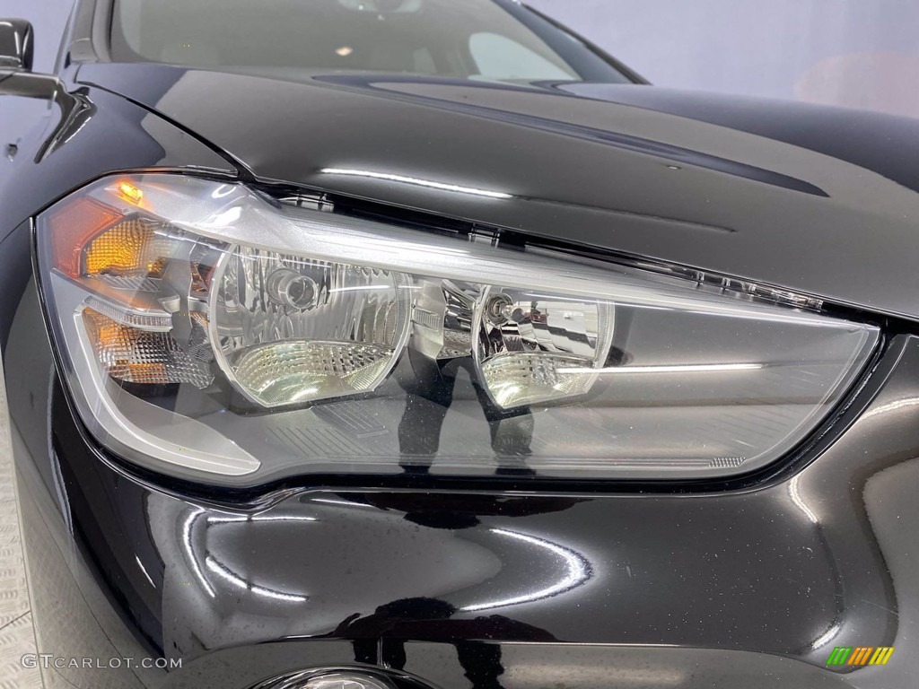 2018 X1 xDrive28i - Jet Black / Black photo #7