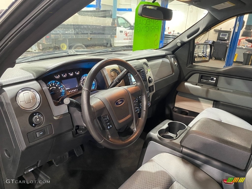 2014 F150 XLT SuperCrew 4x4 - Blue Flame / Steel Grey photo #10