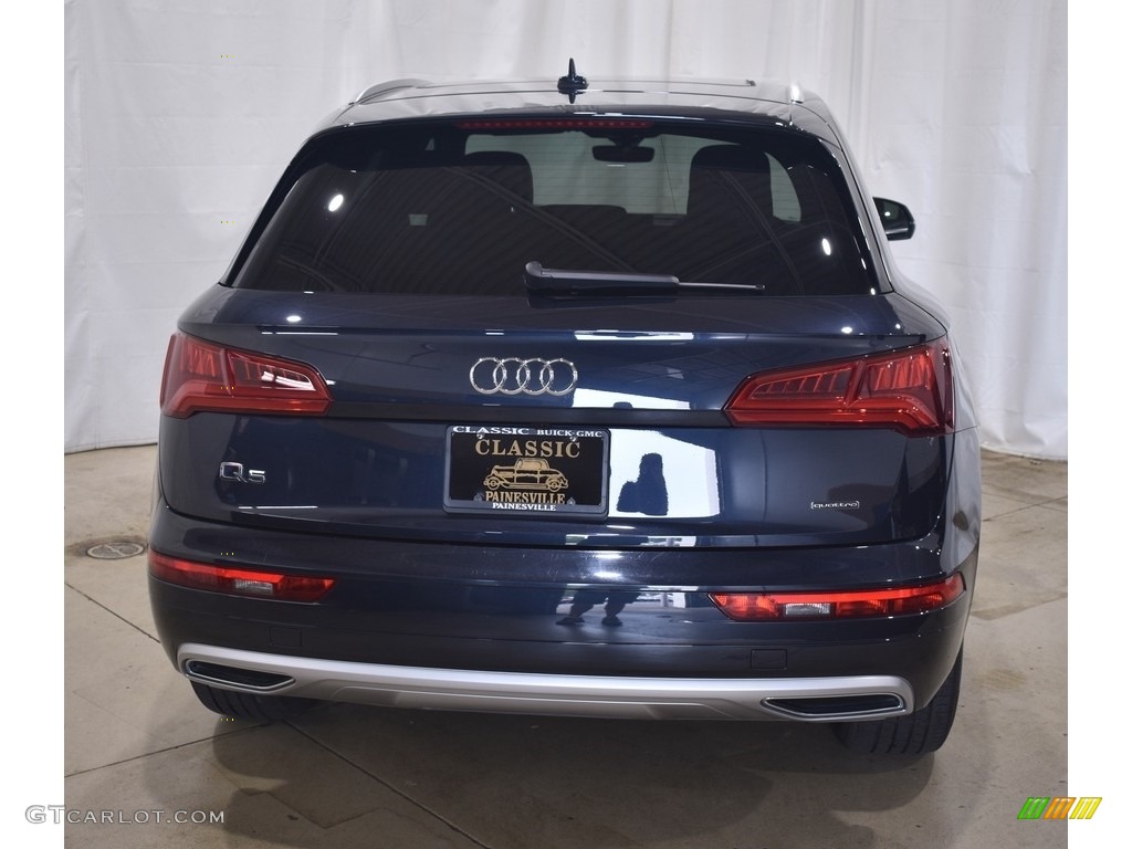 2019 Q5 Premium quattro - Navarra Blue Metallic / Nougat Brown photo #3