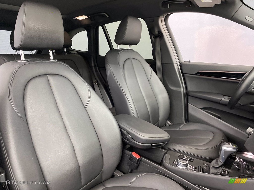 2018 X1 xDrive28i - Jet Black / Black photo #34
