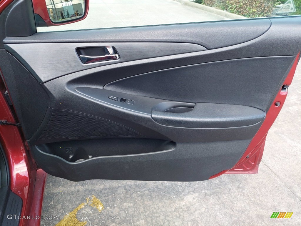 2012 Sonata SE - Sparkling Ruby Red / Black photo #22