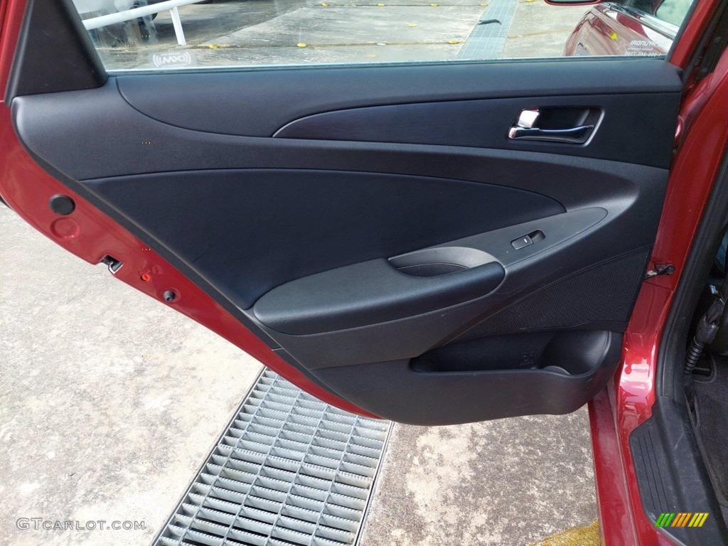 2012 Sonata SE - Sparkling Ruby Red / Black photo #25