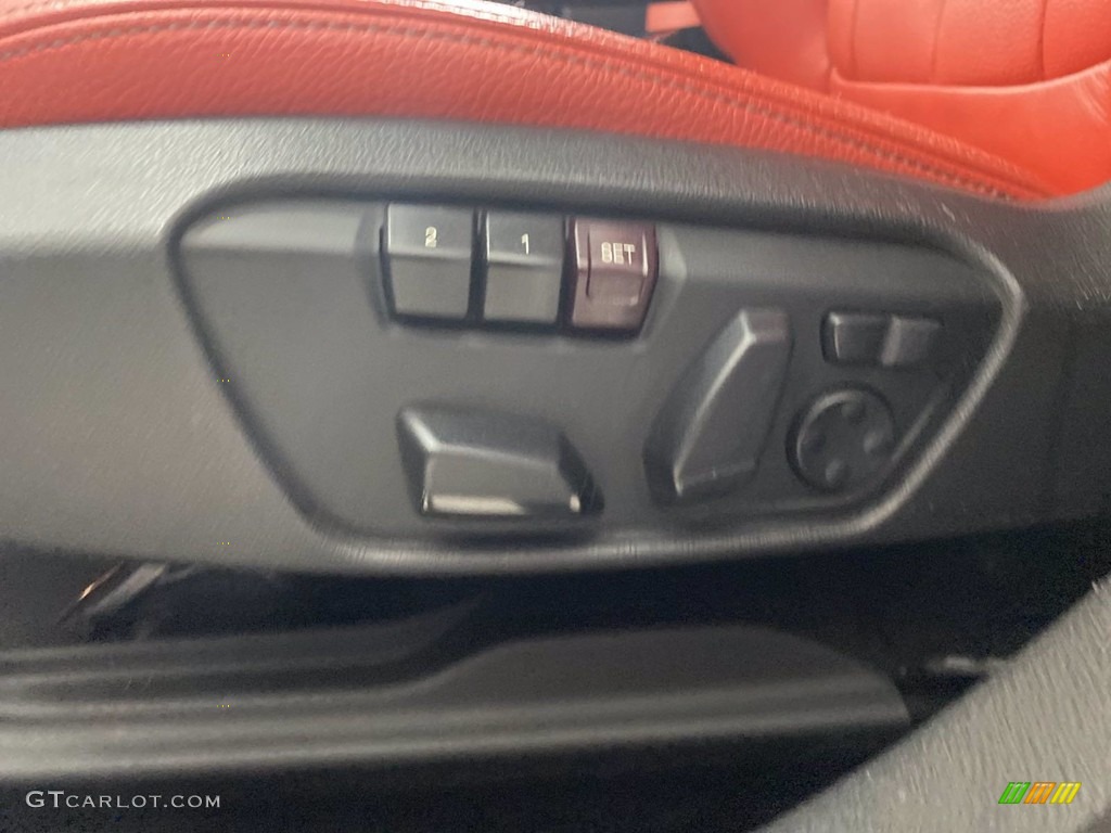 2018 X2 xDrive28i - Alpine White / Magma Red photo #15