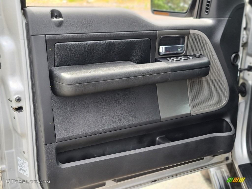 2005 Ford F150 FX4 SuperCab 4x4 Black Door Panel Photo #142137532