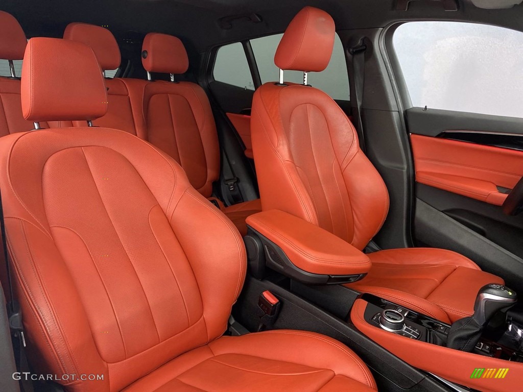 2018 BMW X2 xDrive28i Front Seat Photos