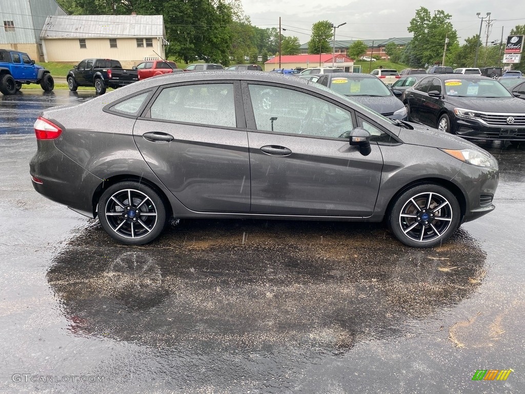 2015 Fiesta SE Sedan - Magnetic Metallic / Charcoal Black photo #5