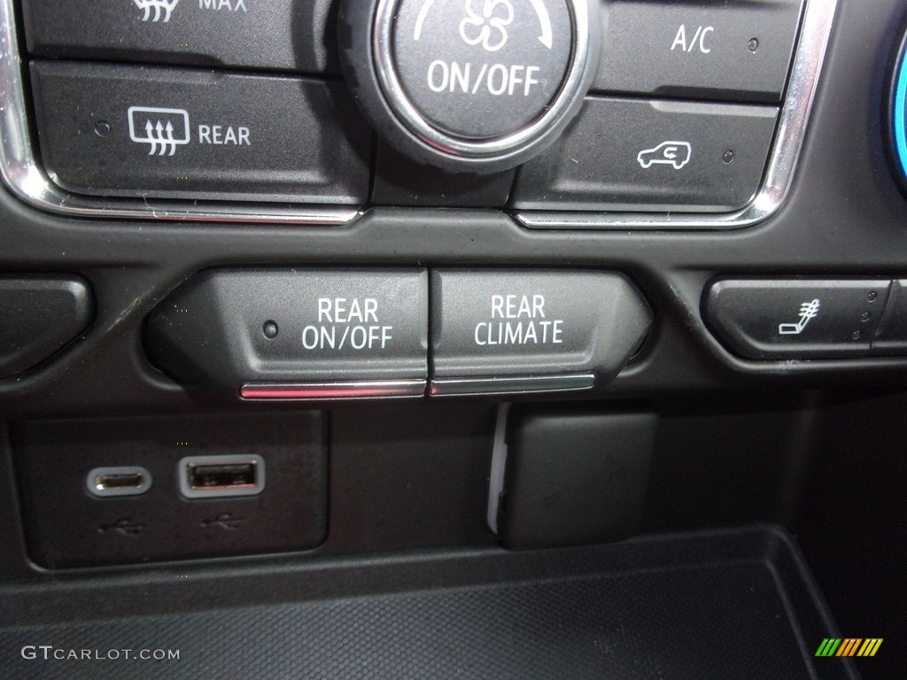 2021 Suburban RST 4WD - Cherry Red Tintcoat / Jet Black photo #36