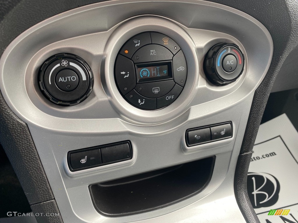 2015 Fiesta SE Sedan - Magnetic Metallic / Charcoal Black photo #26