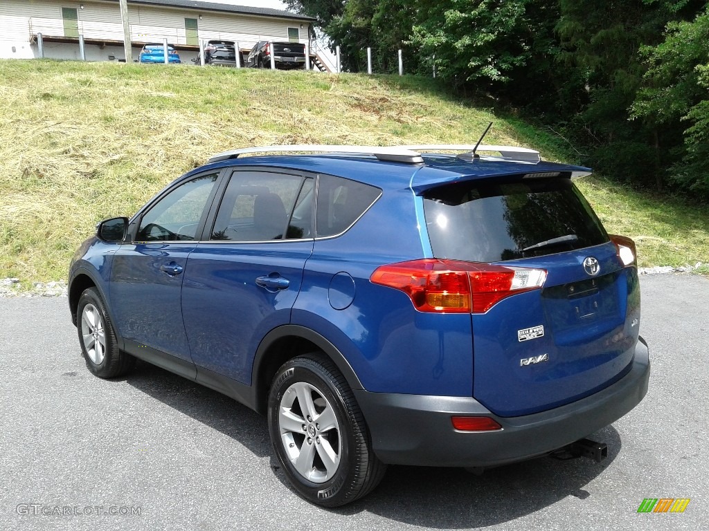 2015 RAV4 XLE - Blue Crush Metallic / Black photo #8